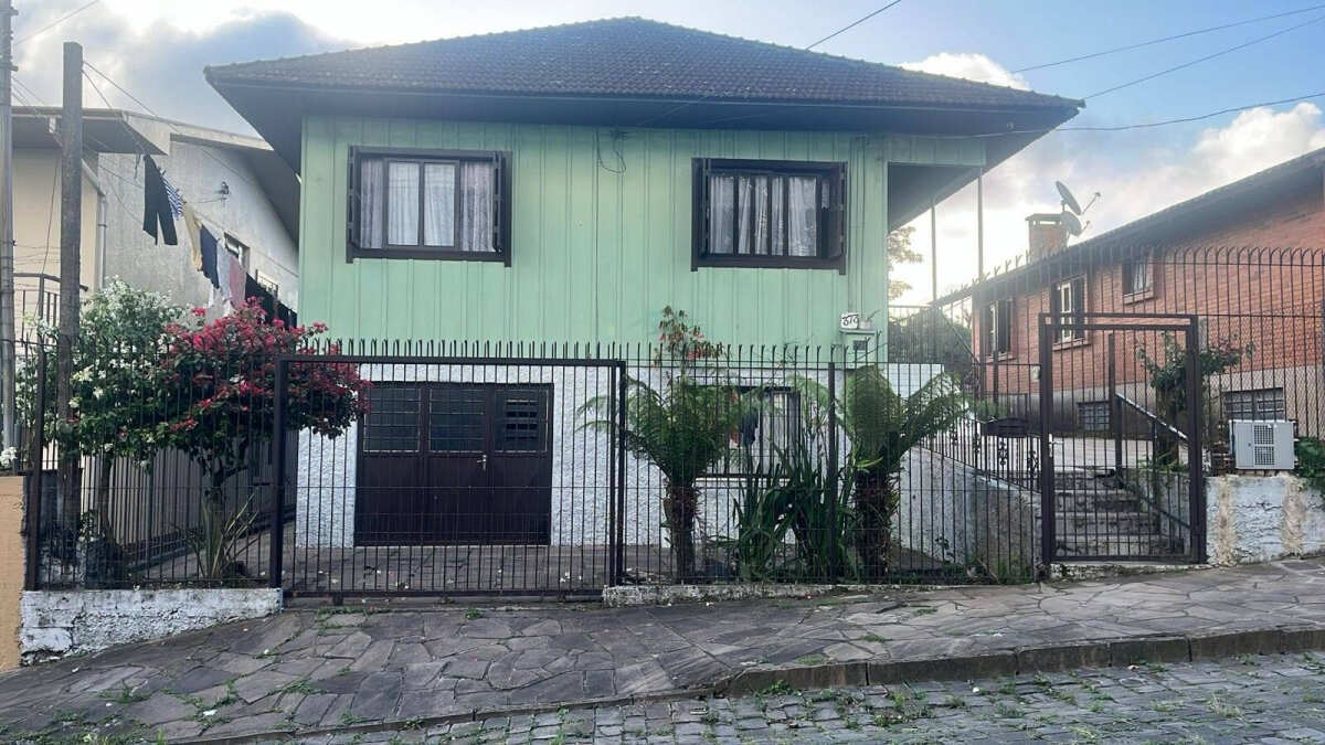 Casa à venda em Caxias do Sul, Bela Vista, com 7 quartos - Ari de Carvalho Imóveis